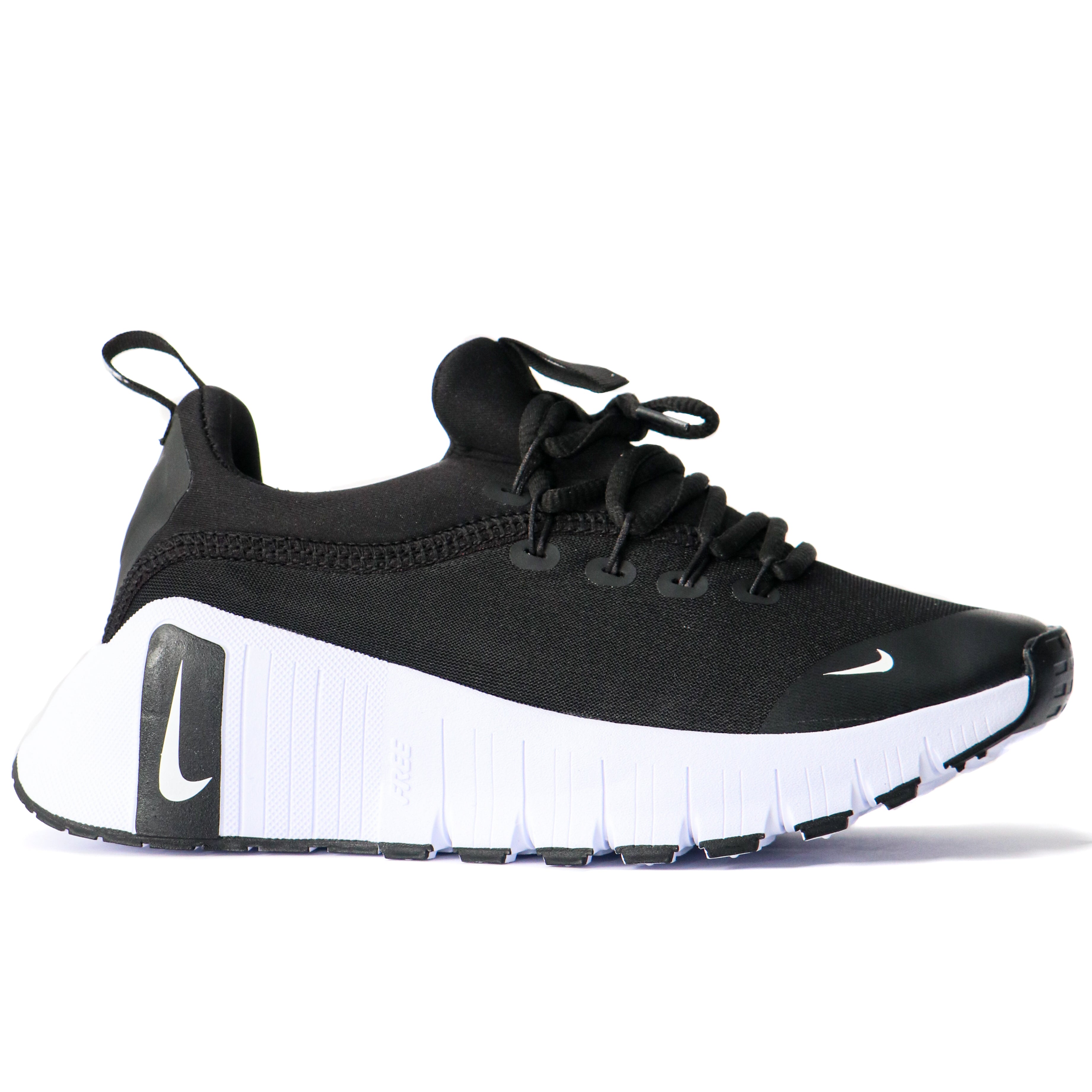 Nike Free Metcon  PAGAS 87.000 al recibir y dos cuotas quincenales de solo 26.500