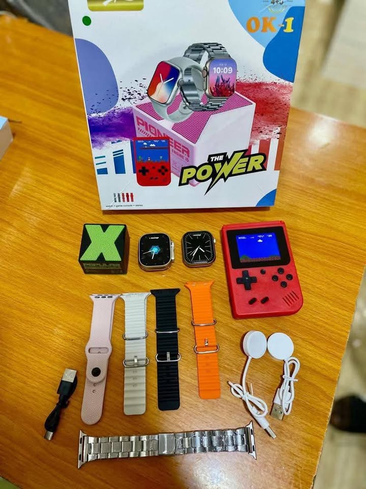 Combo Tecnológico 10 en 1 Smartwatch y Consola Retro