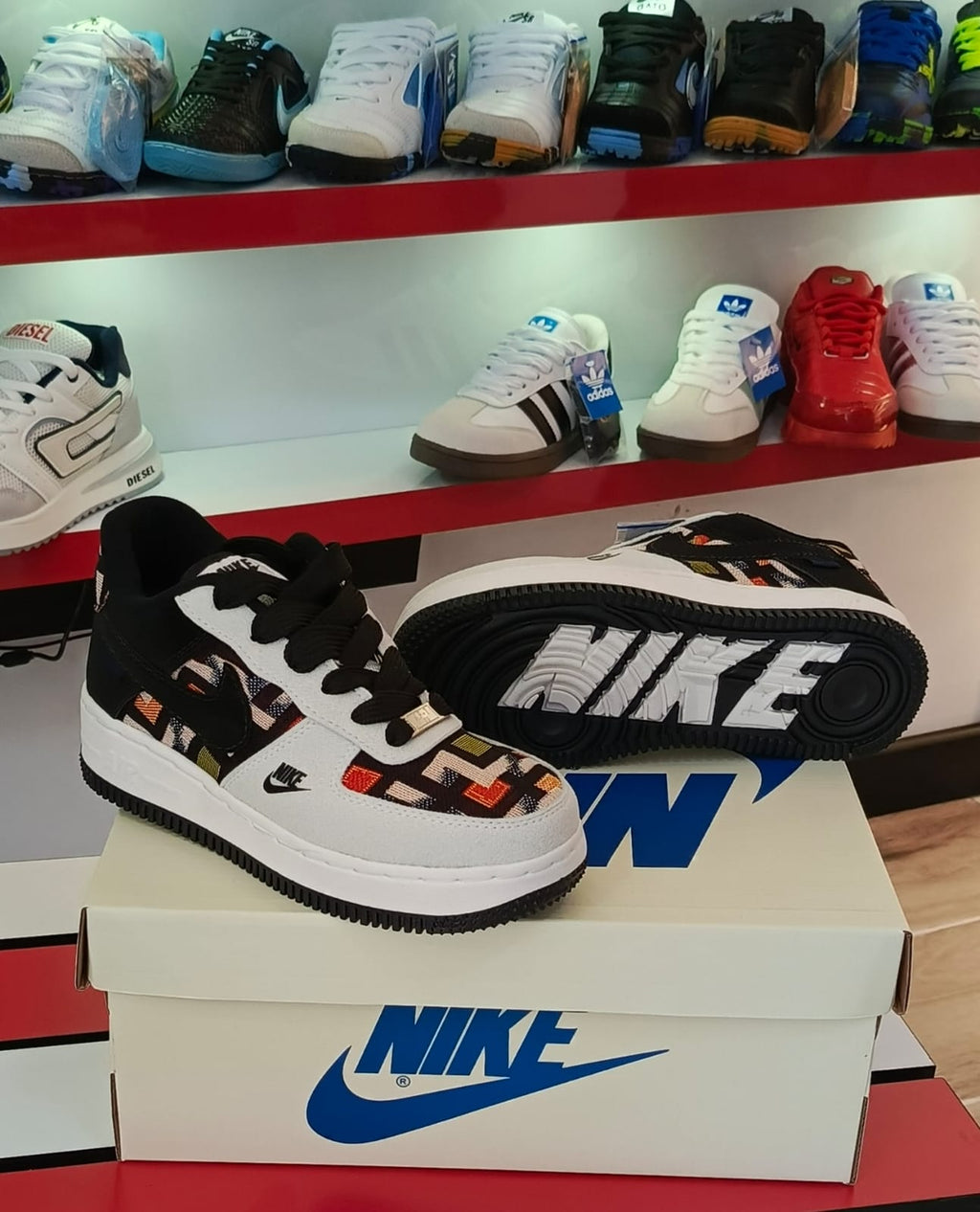 Nike Air Force 1 '07 LX Tenis Urbanos Cuero Sintético