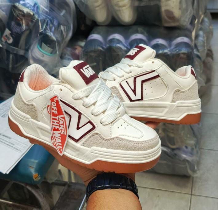 Vans Upland Sneaker Comfortable Casual Shoes for Daily Wear