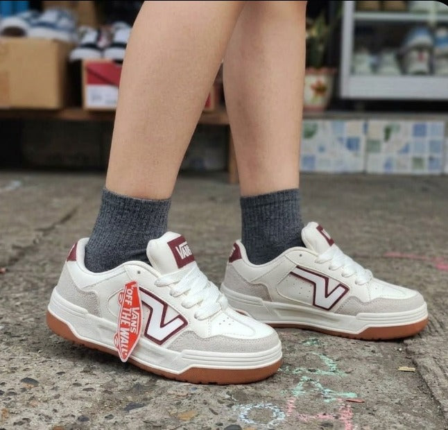 Vans Upland Sneaker Comfortable Casual Shoes for Daily Wear