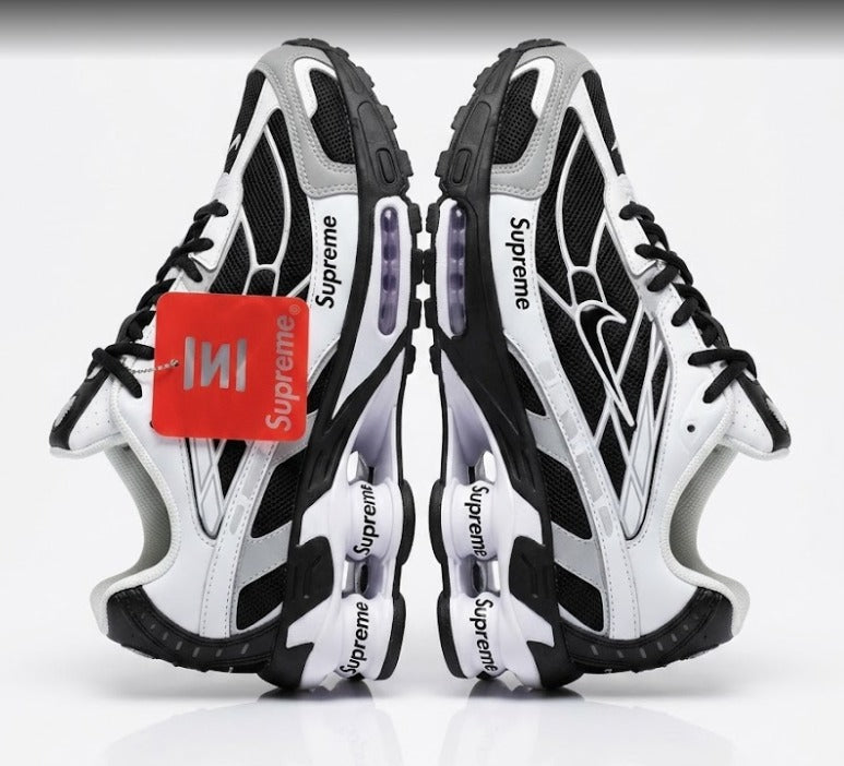 Zapatillas Nike Shox R4 x Supreme Deportivas