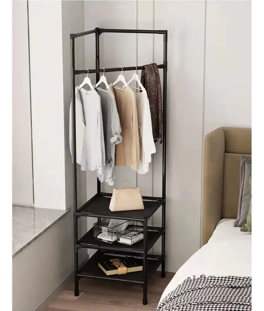 Basik Estante Perchero Triangular Esquinero Organizador Ropa Negro 4 Ganchos