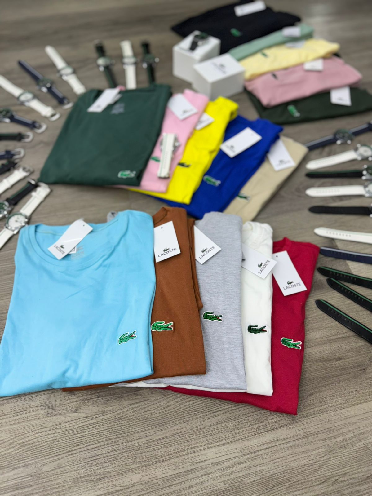 Lacoste Kit de 5 Camisetas Algodón Licrado y Reloj