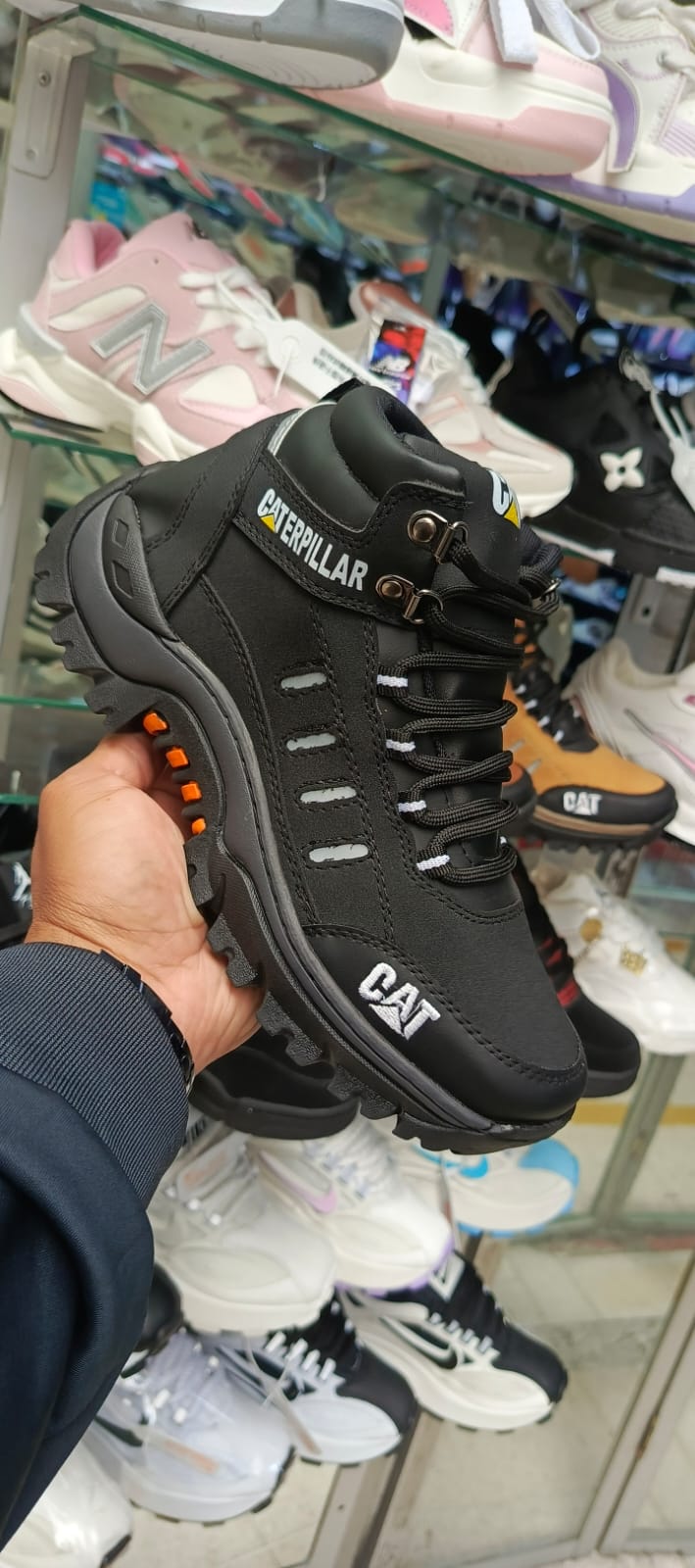 Bota Caterpillar Work de Cuero Sintético para Hombre