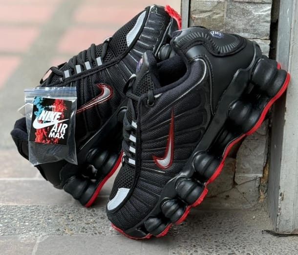 Nike Shox TL Zapatillas Deportivas de Alto Rendimiento